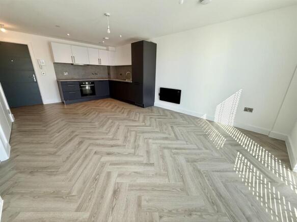 Lounge/Kitchen