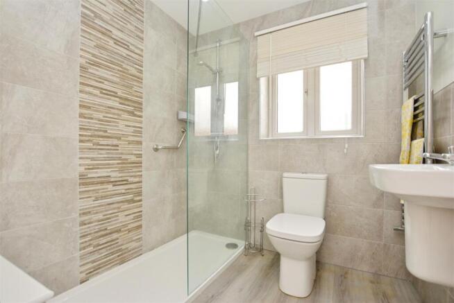 2 bed Semi-Detached for sale Image 11