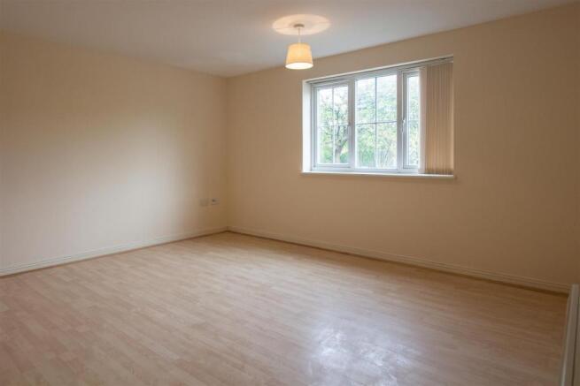 22 Marle Close-3.jpg