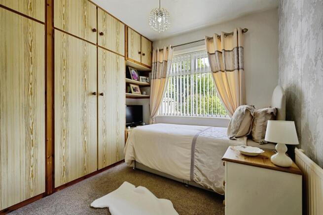 2 bed Semi-Detached for sale Image 12