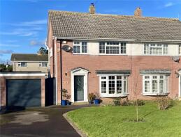 7, Meadowland, Christchurch BH23 3RA