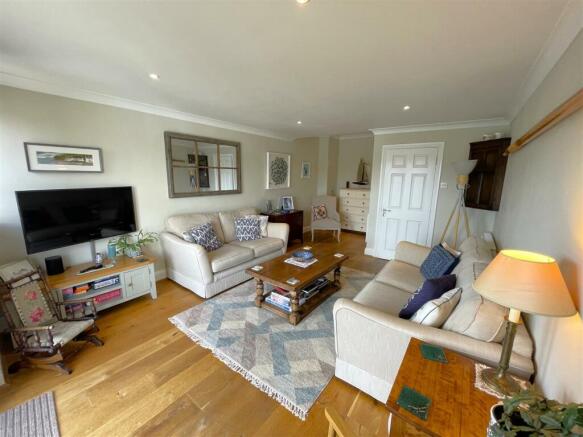 Sitting room.jpg
