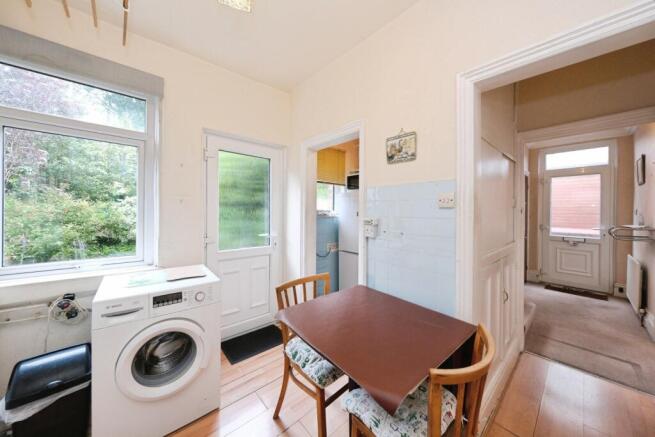 3 bed Semi-Detached for sale Image 6
