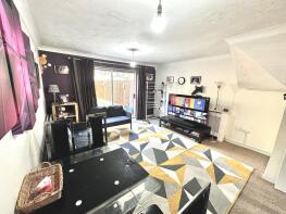 31, Heathside Close, Barkingside, Ilford IG2 7PD