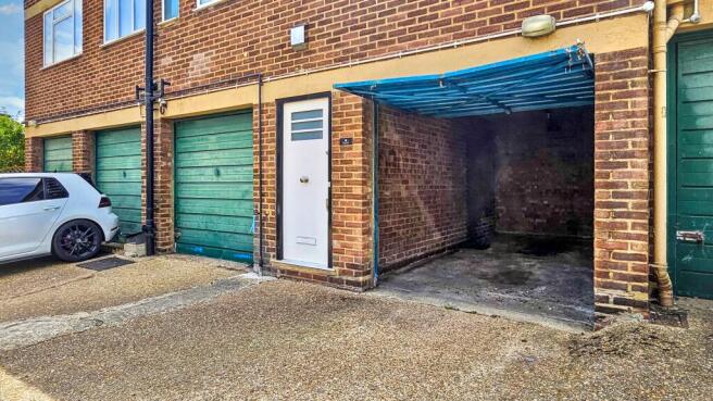 Flat 17, Hanger Court, Hanger Green, Ealing, London, W5 3ER