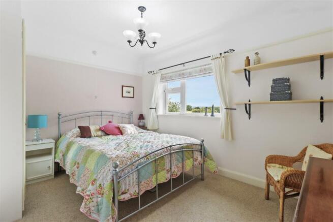 bed3.jpg
