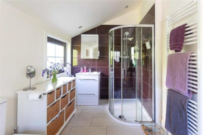 Main bathroom