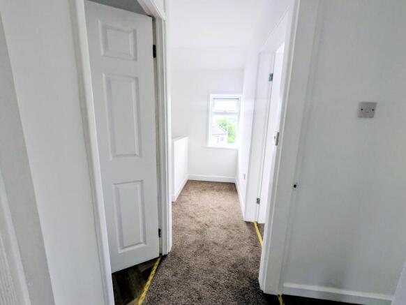 3 bed Semi-Detached for sale Image 10
