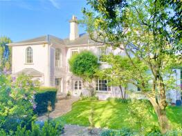 1 Grinsteads End, Falkland Grove, Dorking RH4 3DL