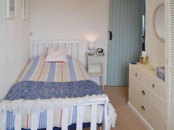 bedroom 2 cottage