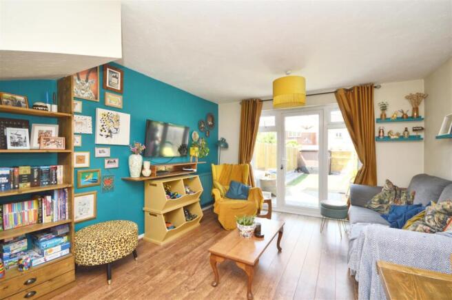 Sitting/Dining Room