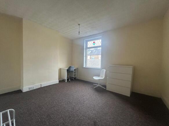 4 bed Terraced for sale Image 8