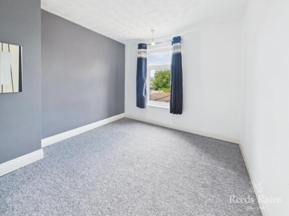 3 bed Semi-Detached for sale Image 8