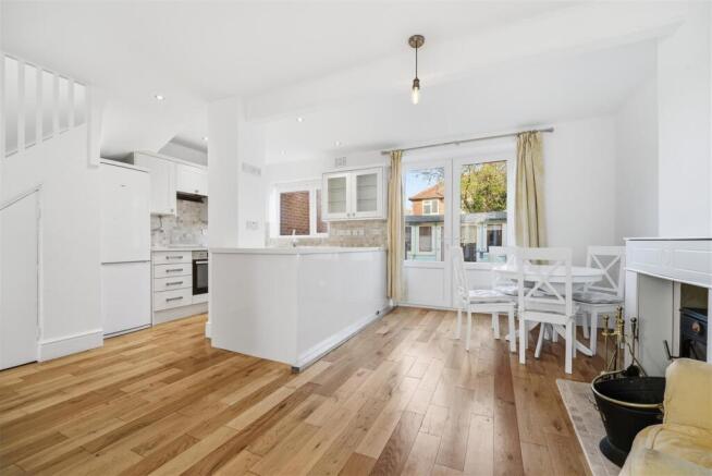 37 Cuckoo Dining.jpg