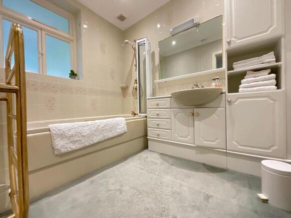 3 bed Detached for sale Image 12