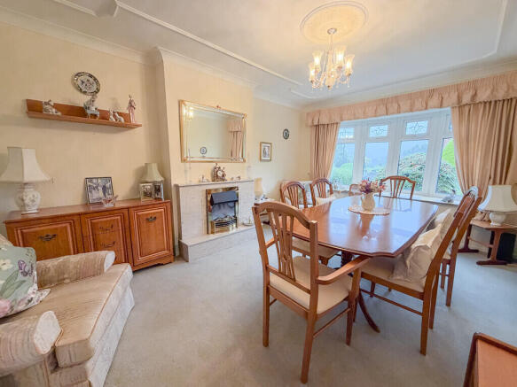 Paxton Close, Penpedairheol photo 3