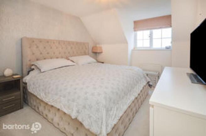 3 bed Terraced for sale Image 12