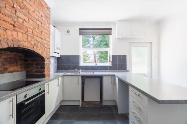 3 bed End of Terrace to rent Image 5