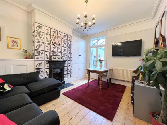 dining room 2.jpg