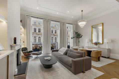 25 De Vere Gardens, Kensington, London, W8