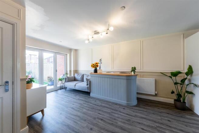25 Curzon Avenue-006.JPG