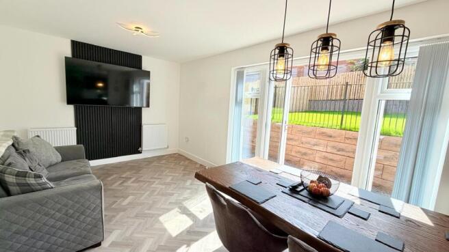 4 bed Detached for sale Image 10