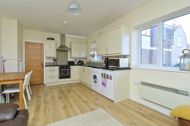 Kitchen/Living...