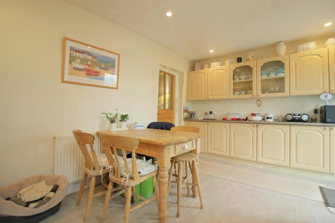 2 bed Terraced for sale Image 7