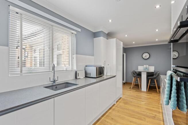 Kitchen/Breakfasting Room