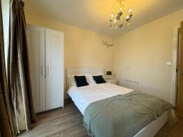 18, Jack Dimmer Close, Streatham, London SW16 5BT
