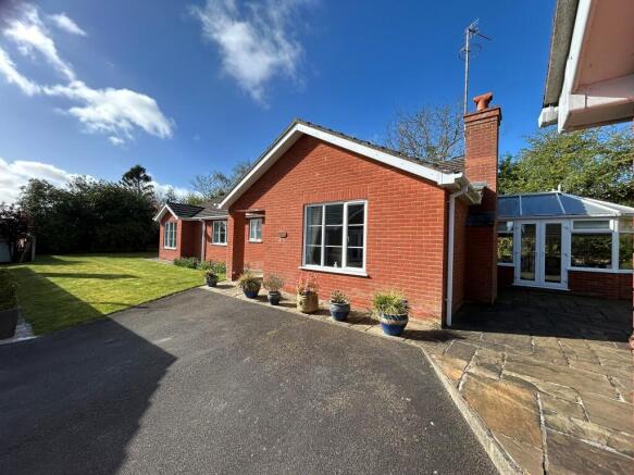 3 bedroom Detached Bungalow for sale
