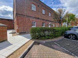 1, Old Infirmary House, Gunwharf Quays, Portsmouth PO1 3TF