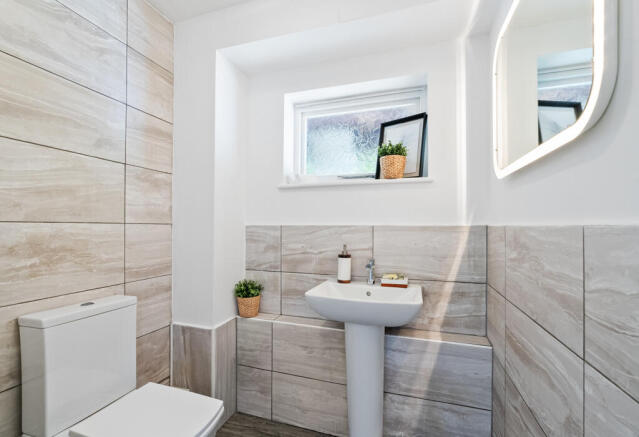 Downstairs Cloakroom 