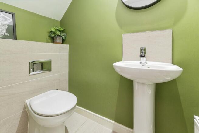 4 bed Detached for sale Image 12
