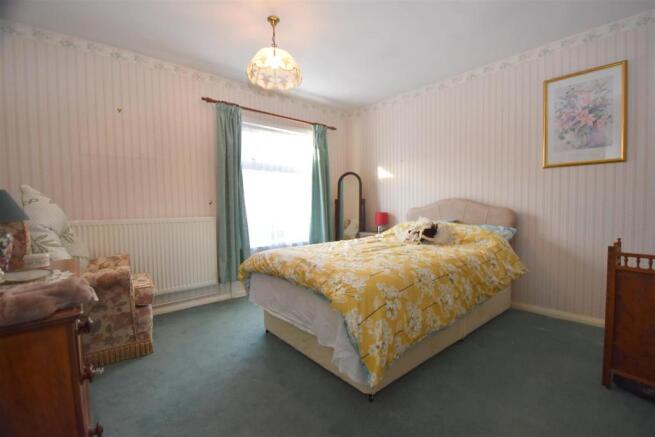 bed1.JPG