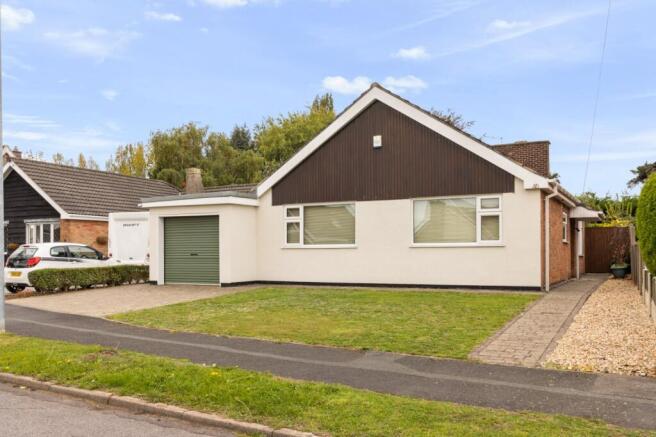 2-bed bungalow on St James Road, Scawby, North Lincolnshire, DN20, £280,000