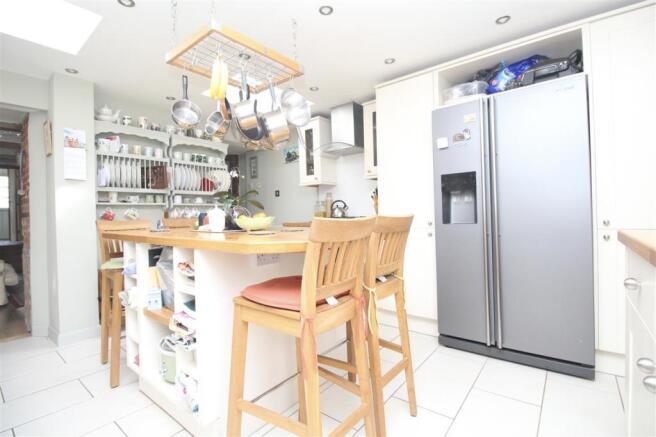 Kitchen /