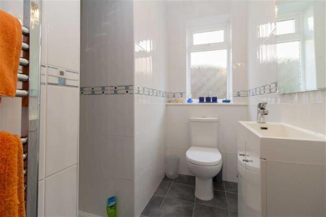 SHOWER ROOM