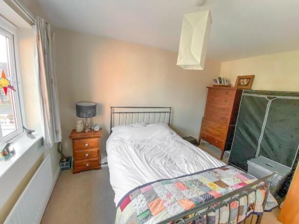 Bed1.JPG