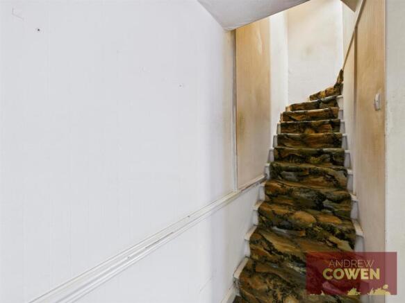 2 bed House for sale Image 12