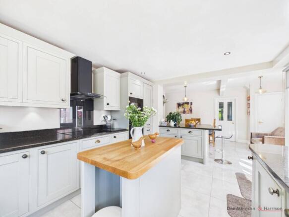 4 bed Terraced for sale Image 11