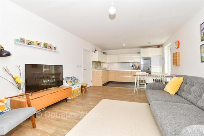 Lounge/Diner/Kitchen