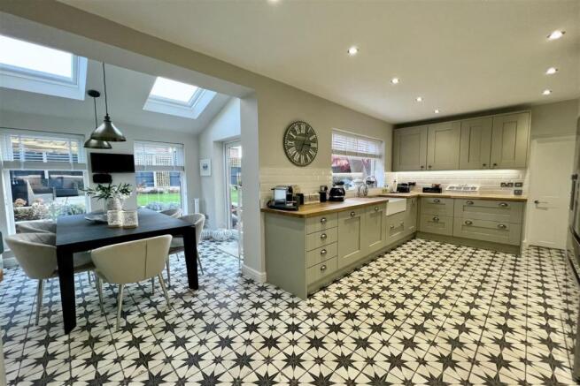 Dining Kitchen