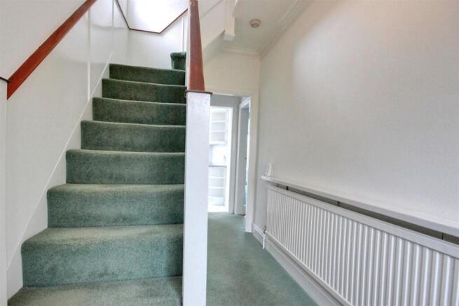 4 bed Semi-Detached for sale Image 6