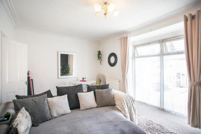 1 bed Flat to rent Image 5