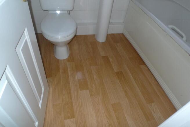 2 bed House to rent Image 7