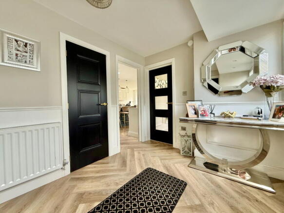 3 bed Detached Bungalow for sale Image 4