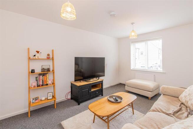 Greenwich Place, Corby photo 4