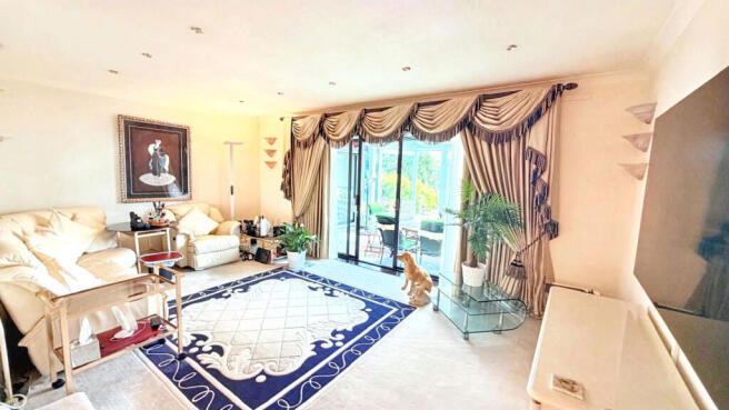 3 bed Bungalow for sale Image 6