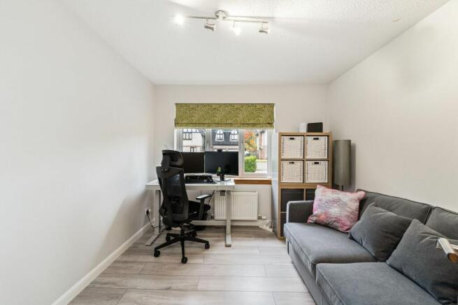Bedroom 6/Office